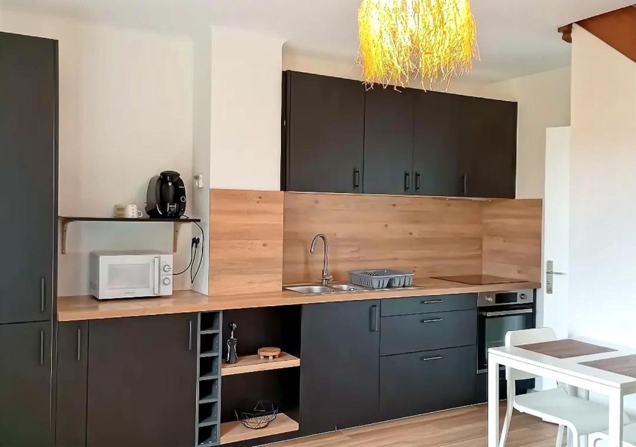 Petite Maison Avec Jardin Landrévarzec Exteriér fotografie